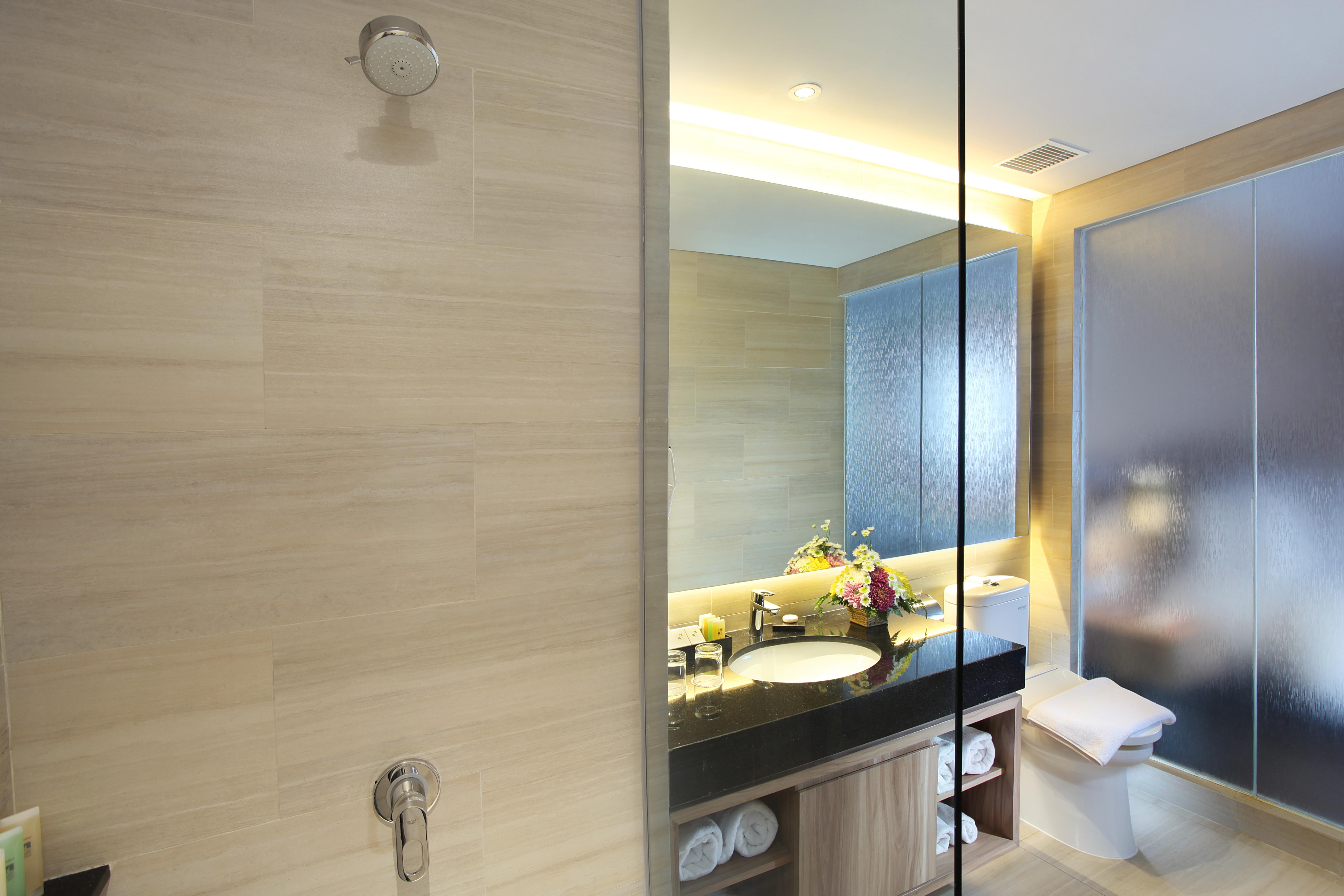 Swiss-Belinn Karawang Esterno foto