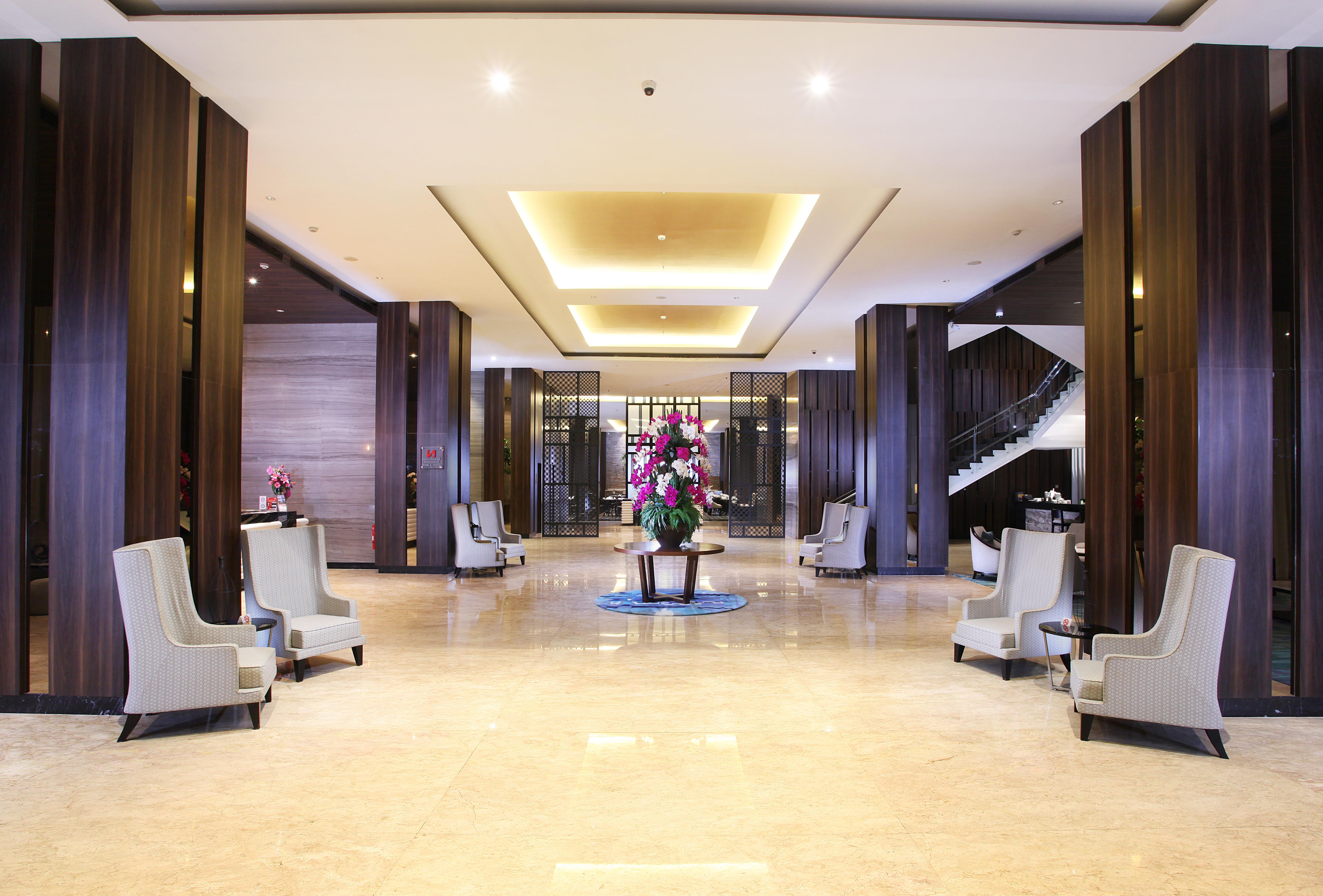 Swiss-Belinn Karawang Esterno foto