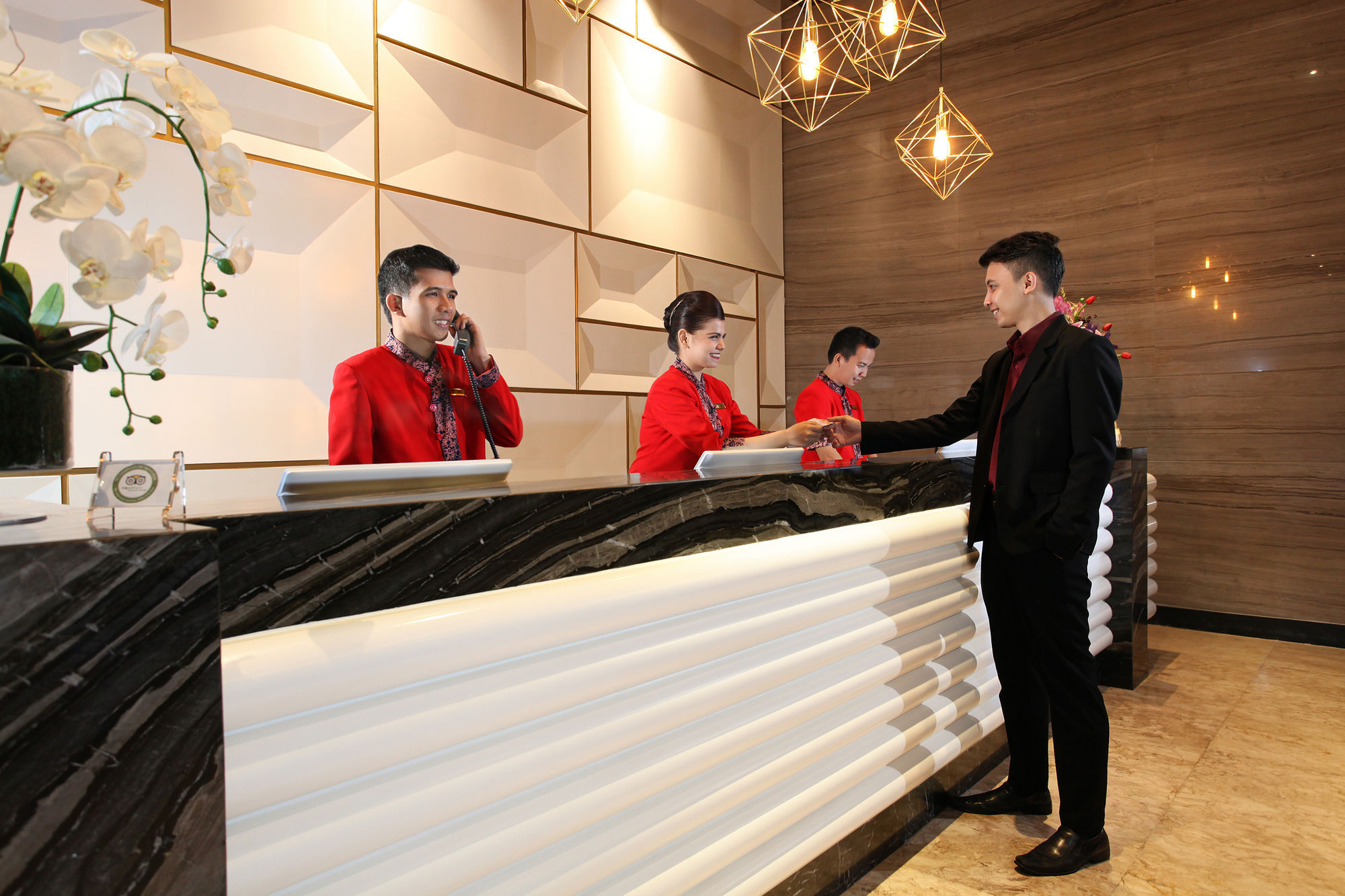 Swiss-Belinn Karawang Esterno foto