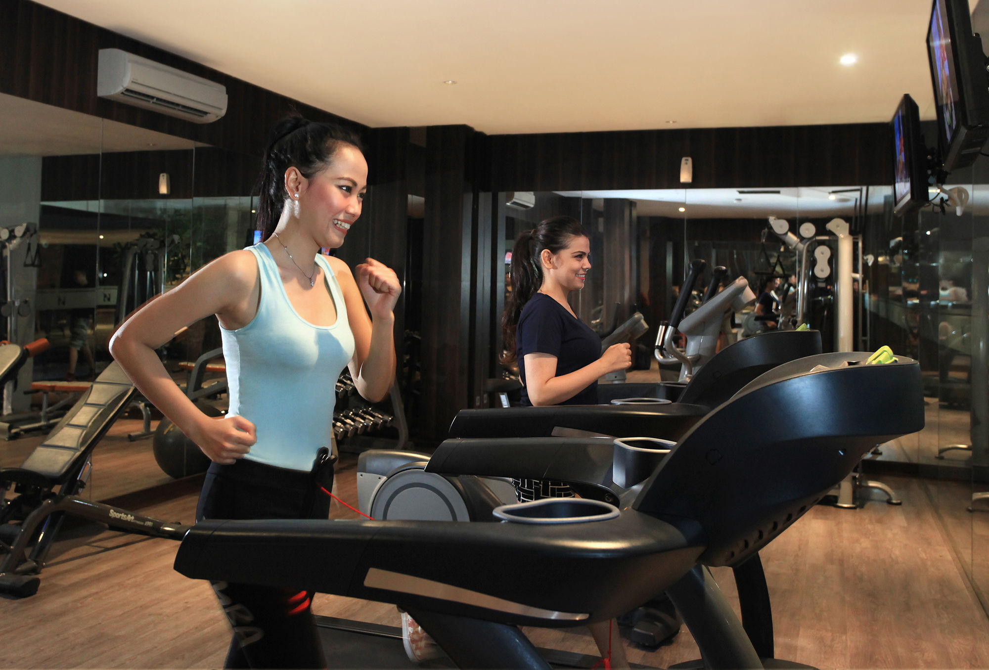 Swiss-Belinn Karawang Esterno foto